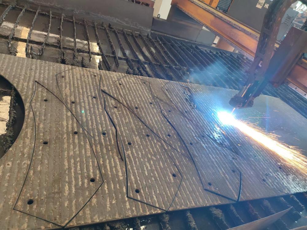 河北明弧焊耐磨板