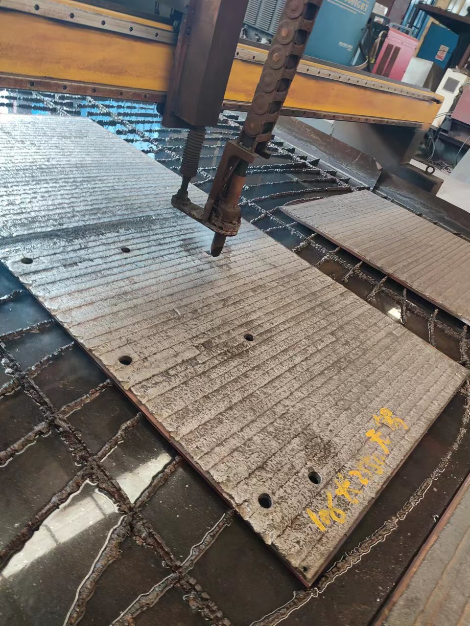 河北水泥厂衬板