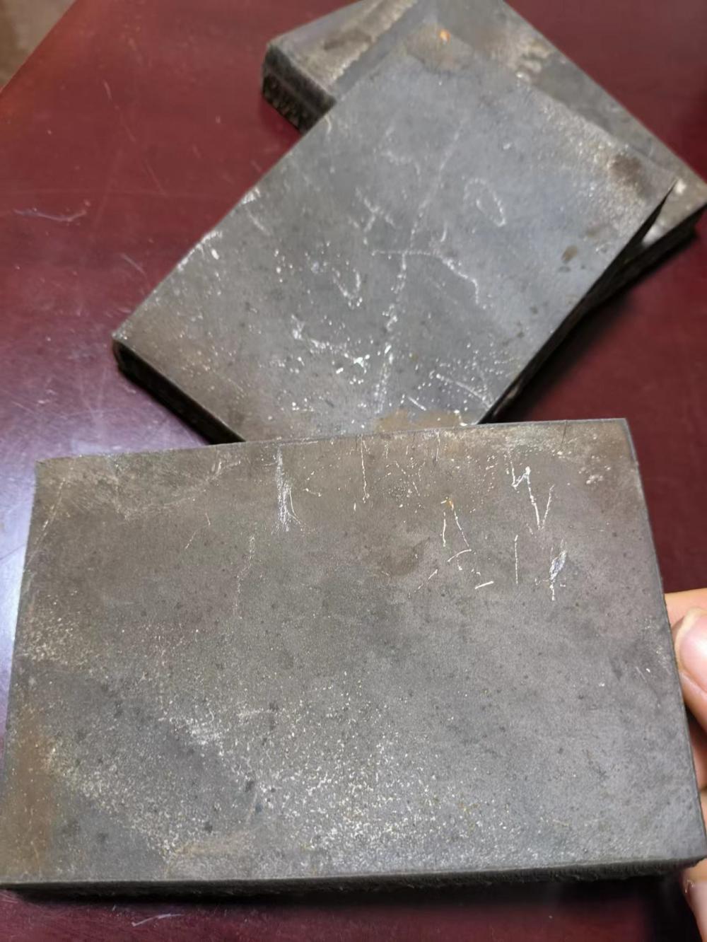 河北镜面耐磨板