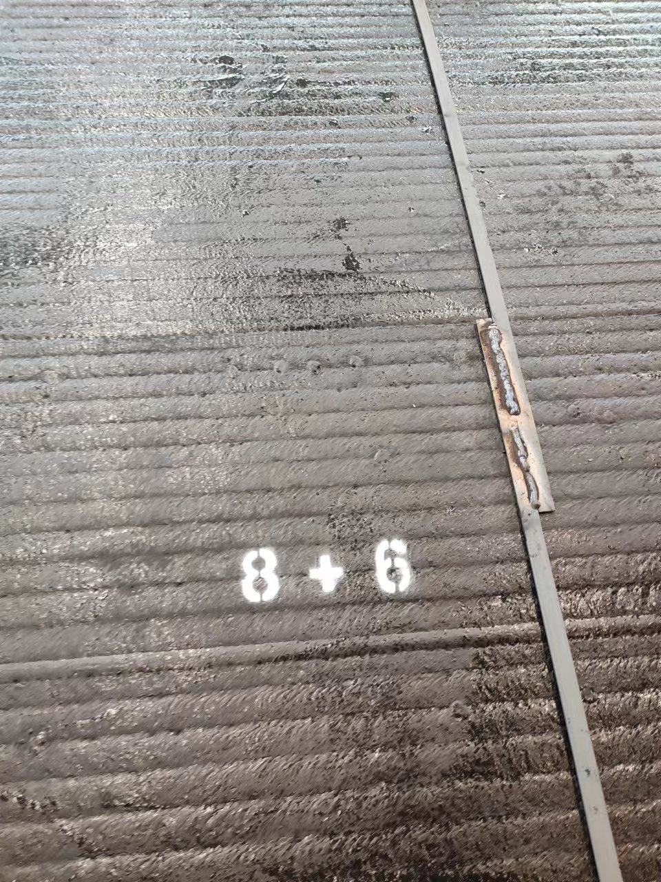 河北4+8+4耐磨板，双面焊耐磨板