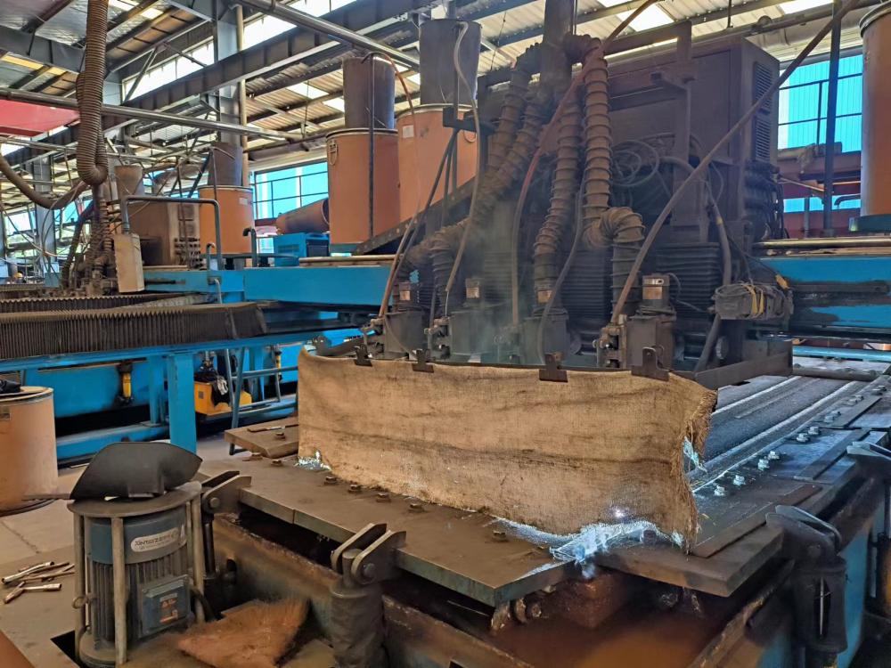 河北堆焊耐磨板，碳化铬耐磨板