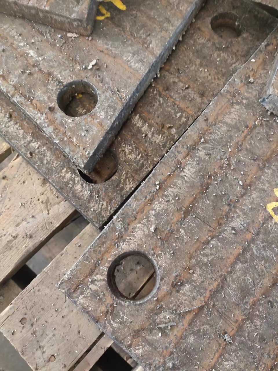 河北堆焊耐磨板