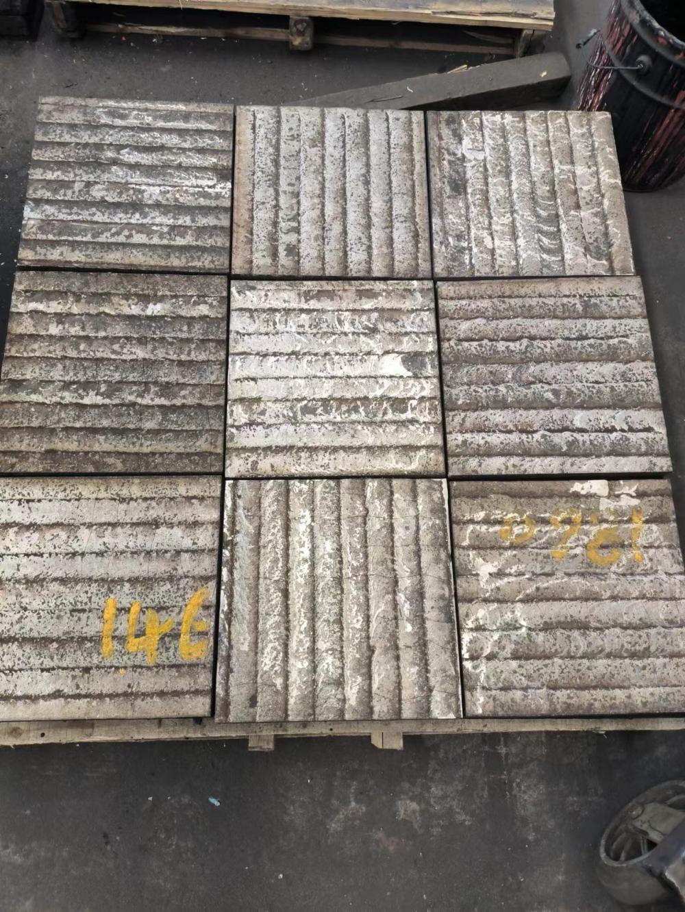 河北堆焊耐磨板，高铬合金耐磨板，碳化铬耐磨板6+4