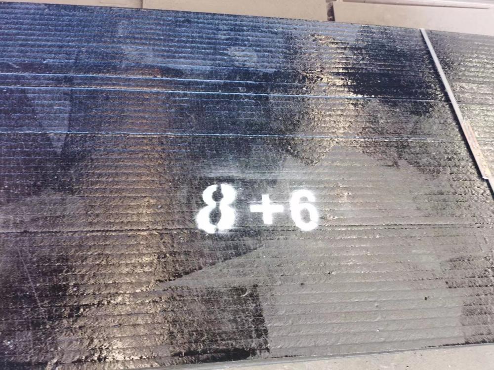 河北堆焊耐磨板，耐磨弧板切割