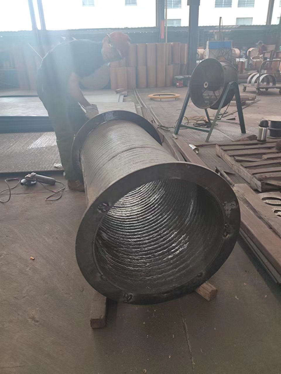 河北双金属耐磨管，堆焊耐磨管6+4,6+6,8+6,10+6,12+8